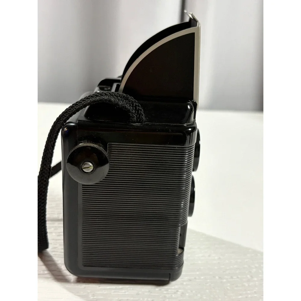 Vintage Argus Seventy-five TLR 620 Film Camera with Lumar 75mm Lens S0101